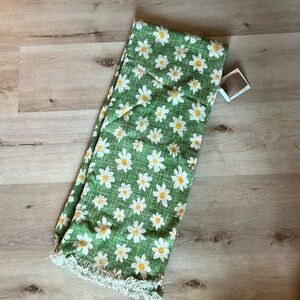 Daisy blanket throw